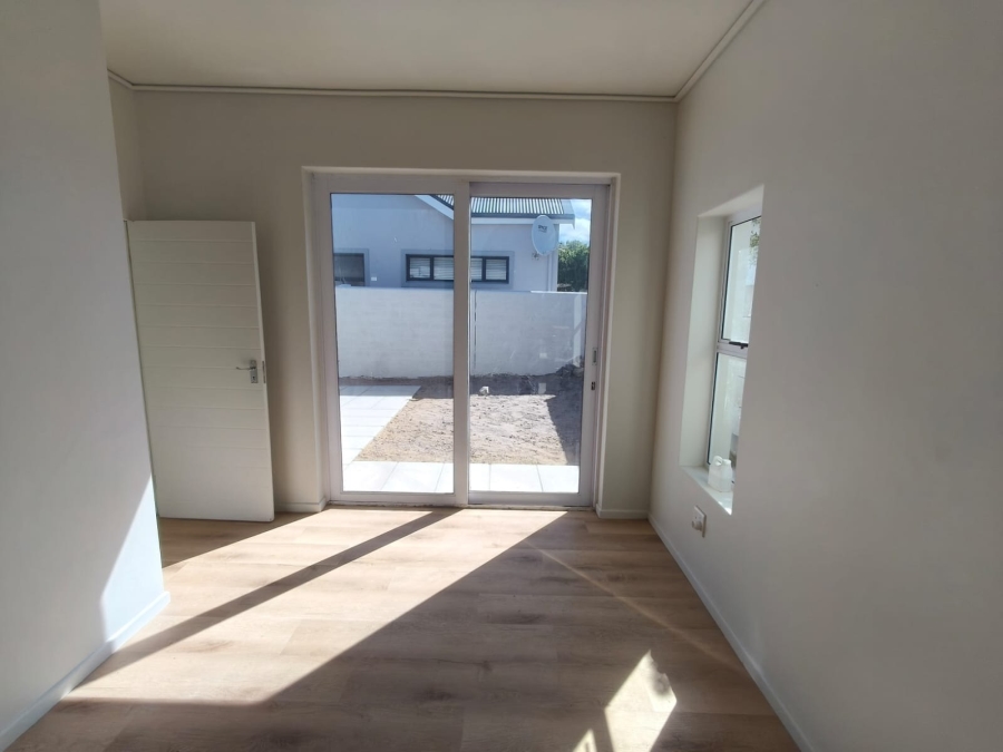 3 Bedroom Property for Sale in Sandbaai Western Cape